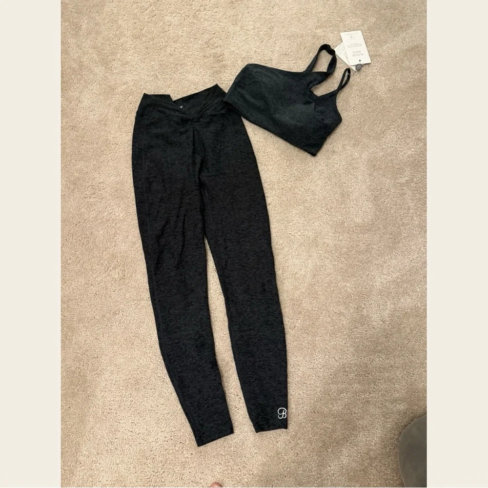 Bombshell leggings ONLY!  Cross listed on Mercari! - Picture 2 of 5